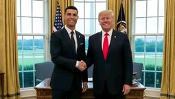 altText(Cristiano Ronaldo participó en cena de gala en la Casa Blanca junto a Trump y Musk)}