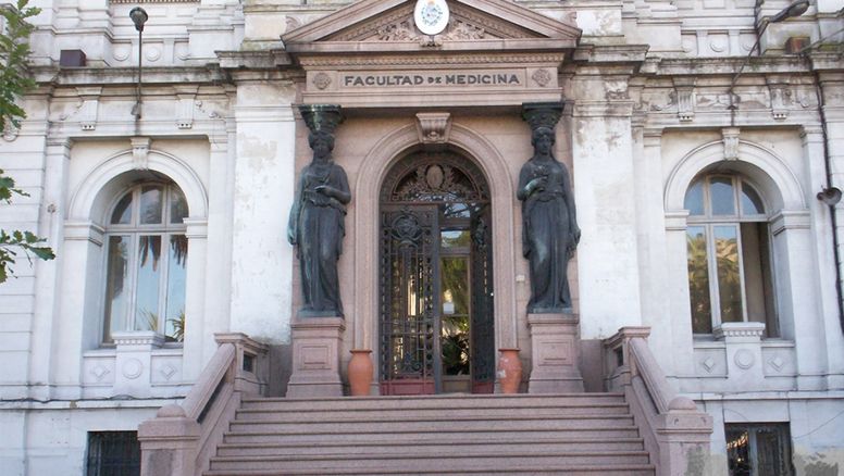 Recomendaciones de la Facultad de Medicina en relación al consumo de agua