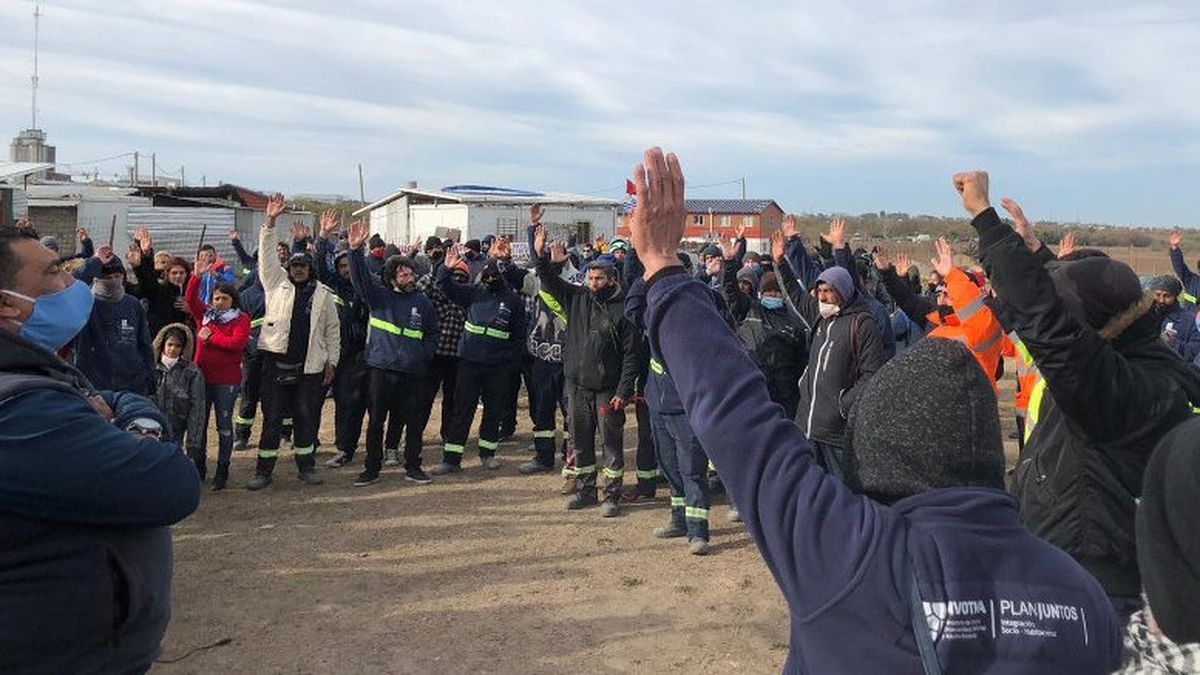 Trabajadores denuncian clientelismo en el Plan Juntos