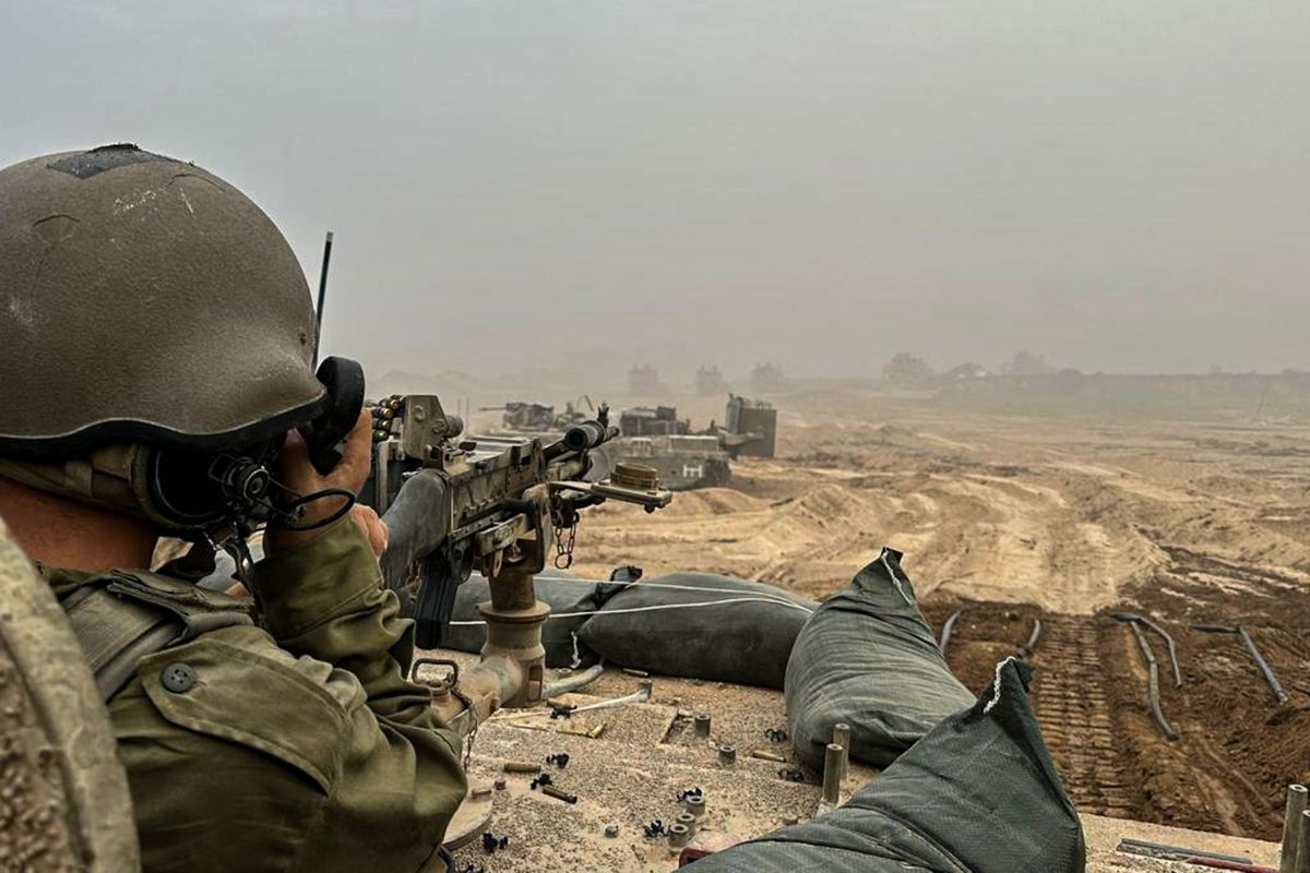 Tanques israelíes avanzan en Gaza.