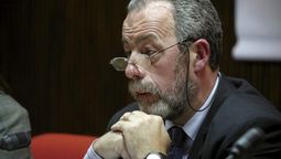 altText(Fernández Galeano: “Gobierno no debe imponer mecanismos de hinchada”)}
