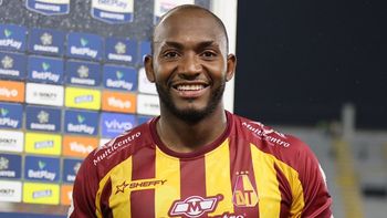 Nacional: llegó Coates, cierra al colombiano Herazo y negocia por el Diente López