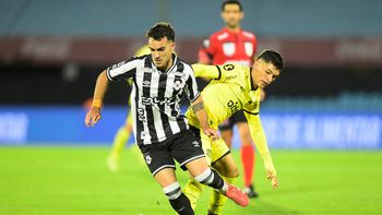 Wanderers derrotó a Peñarol por 1 a 0 y lo sacó de la definición del Apertura