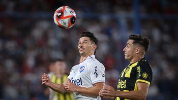 Maxi Silvera volvería a la titularidad en Nacional.