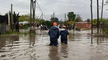 Mientras siguen las lluvias en el país,  Buenos Aires vive una de las peores emergencias climáticas