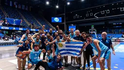 altText(Batacazo histórico de Uruguay: venció a Estados Unidos por la AmeriCup)}