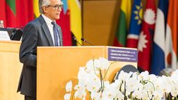 altText(Juan Castillo resaltó vigencia del sistema tripartito en la negociación colectiva)}