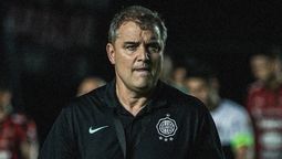 altText(Diego Aguirre dejó de ser el DT de Olimpia)}