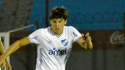 altText(Felipe Carballo llega el domingo para jugar en Nacional)}