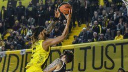 altText(Peñarol arrasó con Defensor Sporting y es finalista)}