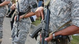 altText(Guardia Republicana: sindicato denunció posible manejo irregular de armas)}