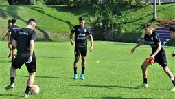 altText(Uruguay juega con Argentina a las 20:00 horas)}