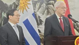 altText(Uruguay inicia proceso para eliminar la visa de ingreso a ciudadanos de China)}