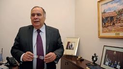 altText(Héctor Lescano: “Son 50 años de realizaciones por un Uruguay mejor”)}