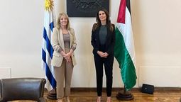altText(Carolina Cosse recibió a embajadora palestina, Nadia Rasheed)}