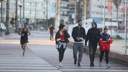 altText(Temperaturas agradables y desplazamiento de frente frío)}