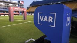 altText(Conmebol suspendió a los árbitros VAR del partido de Uruguay – Paraguay)}