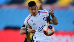 altText(Nacional: entre reforzar la mitad de la cancha y darle la oportunidad a Carneiro)}