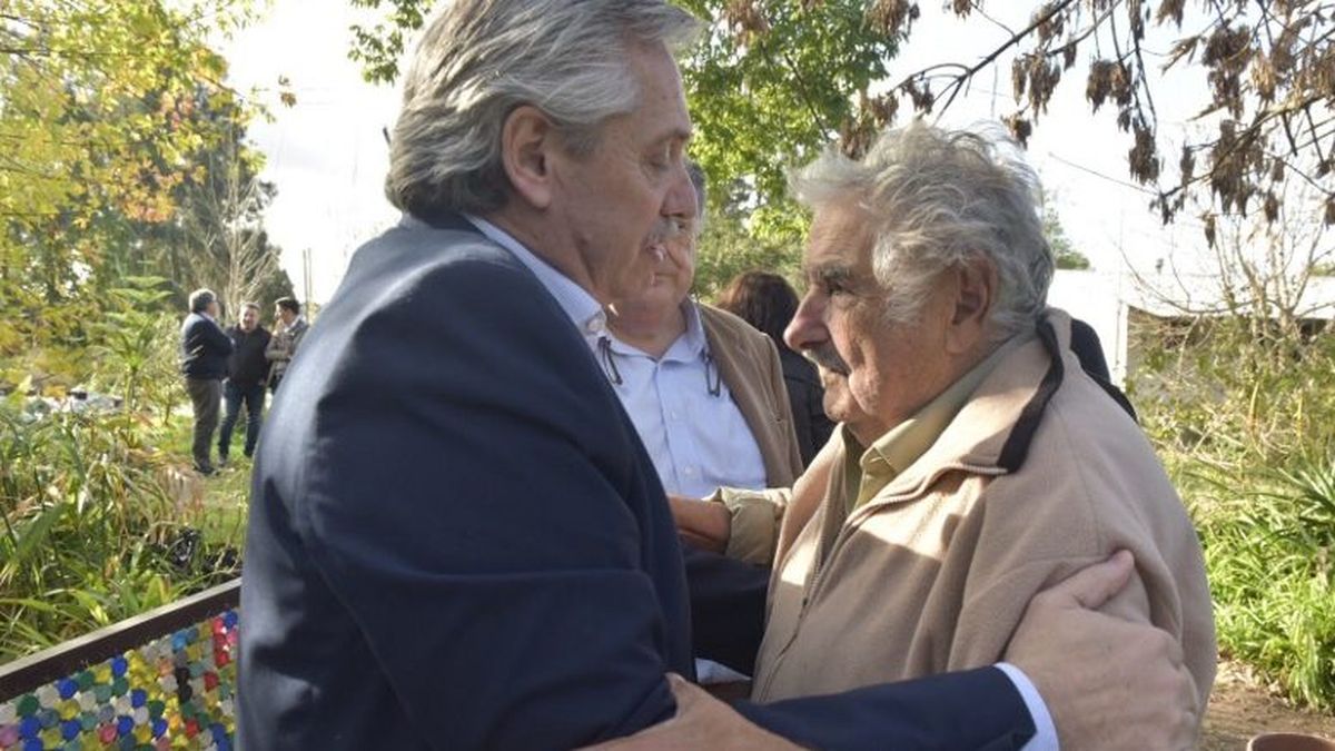 Mujica recibe la Orden del Libertador San Martín de Argentina