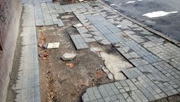 altText(¿Cómo es el plan de Mario Bergara para arreglar las veredas de Montevideo?)}