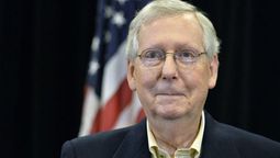 altText(Demócratas logran votos suficientes para vetar emergencia de Trump)}