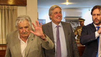 Lacalle Pou destacó los gestos de José Mujica y Julio María Sanguinetti.