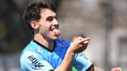 altText(Póker de Larrazábal para la goleada de Uruguay Montevideo)}