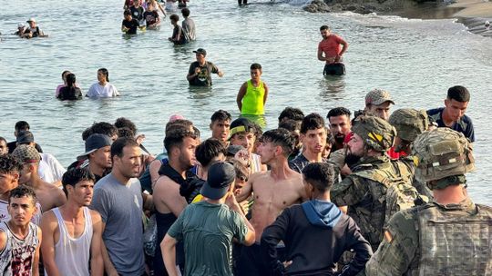 90 migrantes mueren al intentar cruzar de Marruecos a Ceuta en una nueva crisis fronteriza
