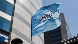 altText(Denuncian competencia desleal de la AUF en contra de Antel)}