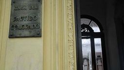 altText(La interna colorada es un polvorín)}