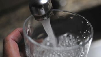 Volvieron a subir niveles de sodio y cloro en el agua