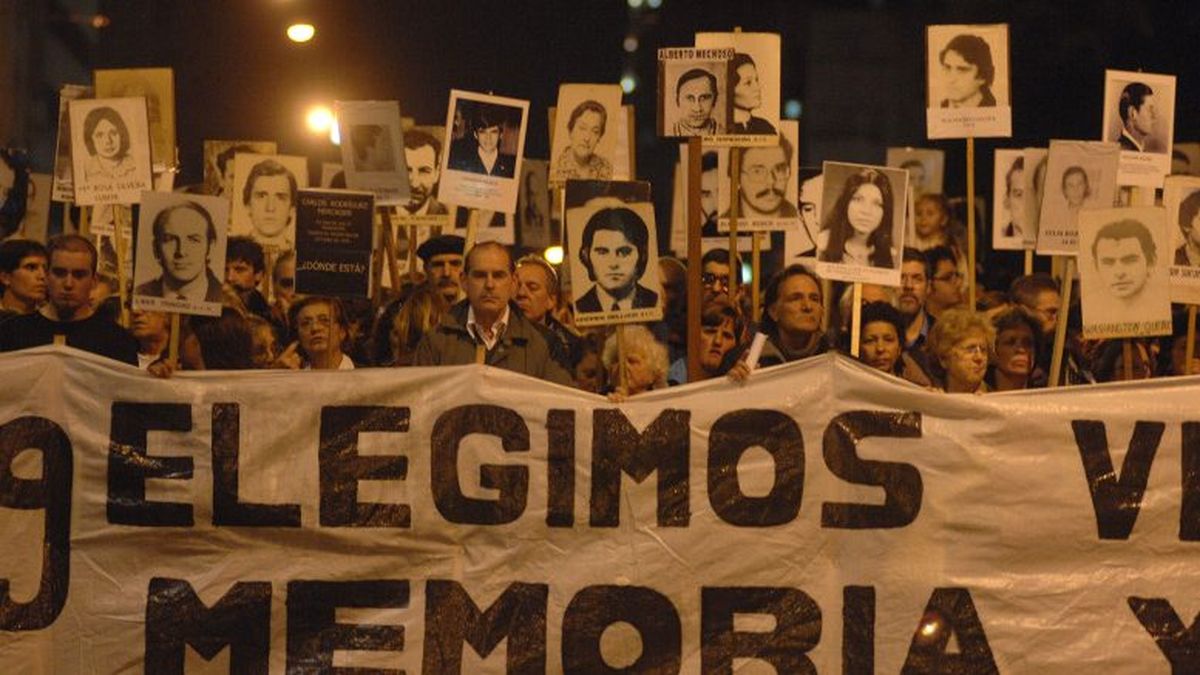 Javier Tassino: » Los militares siguen presionando al sistema político uruguayo»