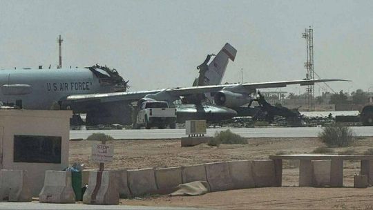 Avión destruido por ataque iraní.