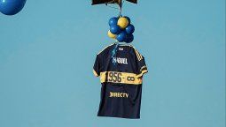 altText(La increíble historia de la camiseta de Boca en homenaje a Russo que fue encontrada en Uruguay)}