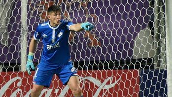 La Comisión Disciplinaria de primera división decidió abrir un expediente disciplinario a Liverpool por los cánticos de algunos de sus hinchas sobre el golero de Nacional, Sergio Rochet.