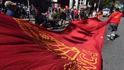 altText(Pit-Cnt se moviliza en el segundo día de paro nacional en Secundaria)}