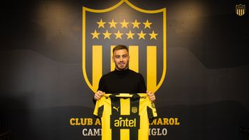 González fue presentado en Peñarol.