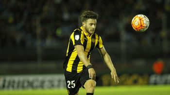 Las multas que pagó Peñarol en 2025 y la chance que regrese Nández