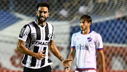 altText(Rodrigo Pastorini pidió pase a Nacional)}