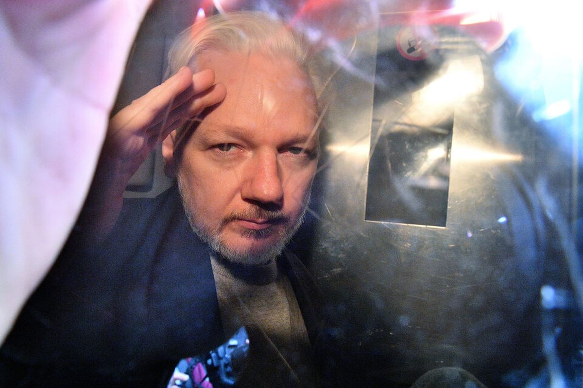 Australia reclama por Assange.