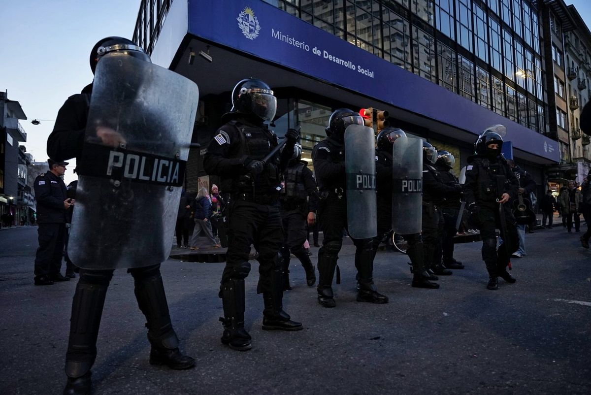 ¿La represión policial está siendo la tónica del gobierno? (Foto Meri Parrado)
