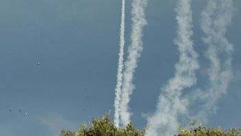 Hamás lanza nuevos ataques contra ciudades de Israel