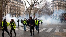 altText(Un año de chalecos amarillos)}