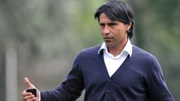 altText(Cerro presentó a su entrenador para el Campeonato Uruguayo 2025)}