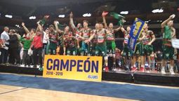 altText(Aguada campeón de la Liga Uruguaya)}