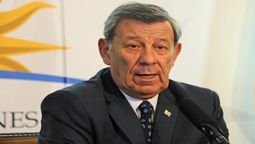 altText(Uruguay rechaza intento de intervención militar en Venezuela)}