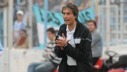 altText(Alejandro Apud el décimo cuarto entrenador que cae)}