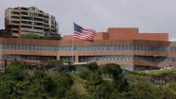 altText(Caribe en vilo: EEUU elevó la alerta máxima y pidió salida inmediata de Venezuela)}