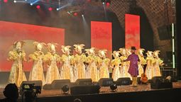 altText(Carnaval: Queso Magro hizo arder el Teatro de Verano)}