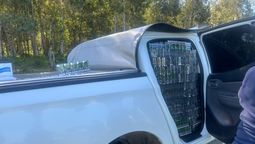 altText(Detienen a hombre que manejaba una camioneta repleta de cigarrillos de contrabando)}